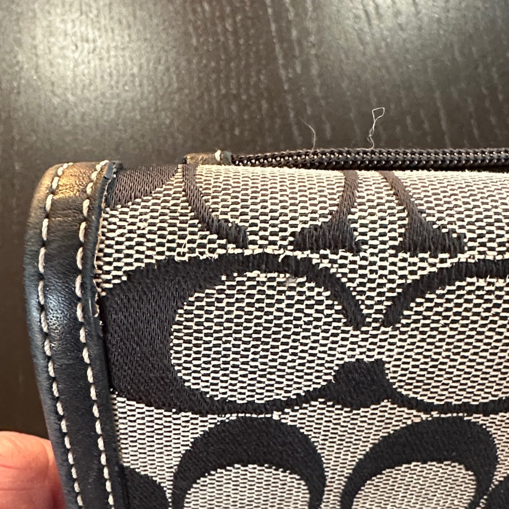 Coach Signature Jacquard Fabric Wallet - Picture 7 of 8